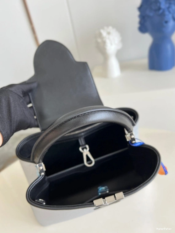 CAPUCINES VUITTON LOUIS BB 0821